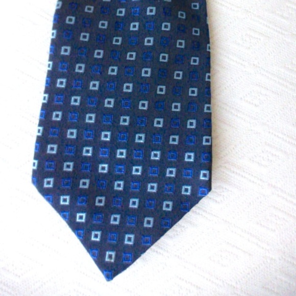 ETRO MILANO ITALY black BLUE GEOMETRIC SILK Tie